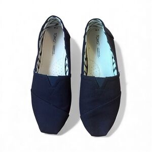 TOMS Women's Black Canvas Loafers Size 10 Slip-On Classic Casual Worn Once